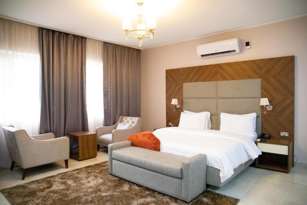 Metro Apartments 拉各斯 外观 照片